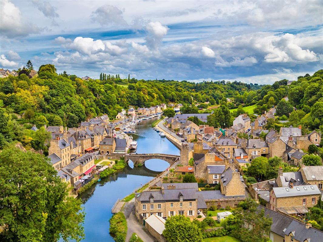 Licence 4 à Dinan °